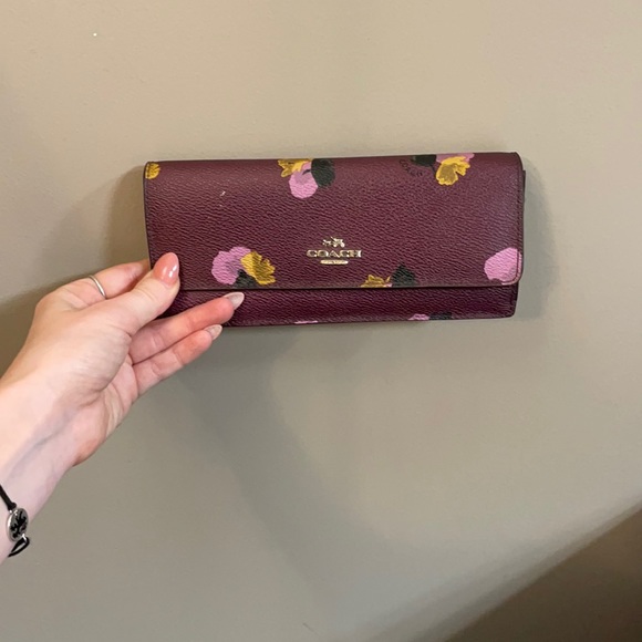 Coach Handbags - Coach wallet